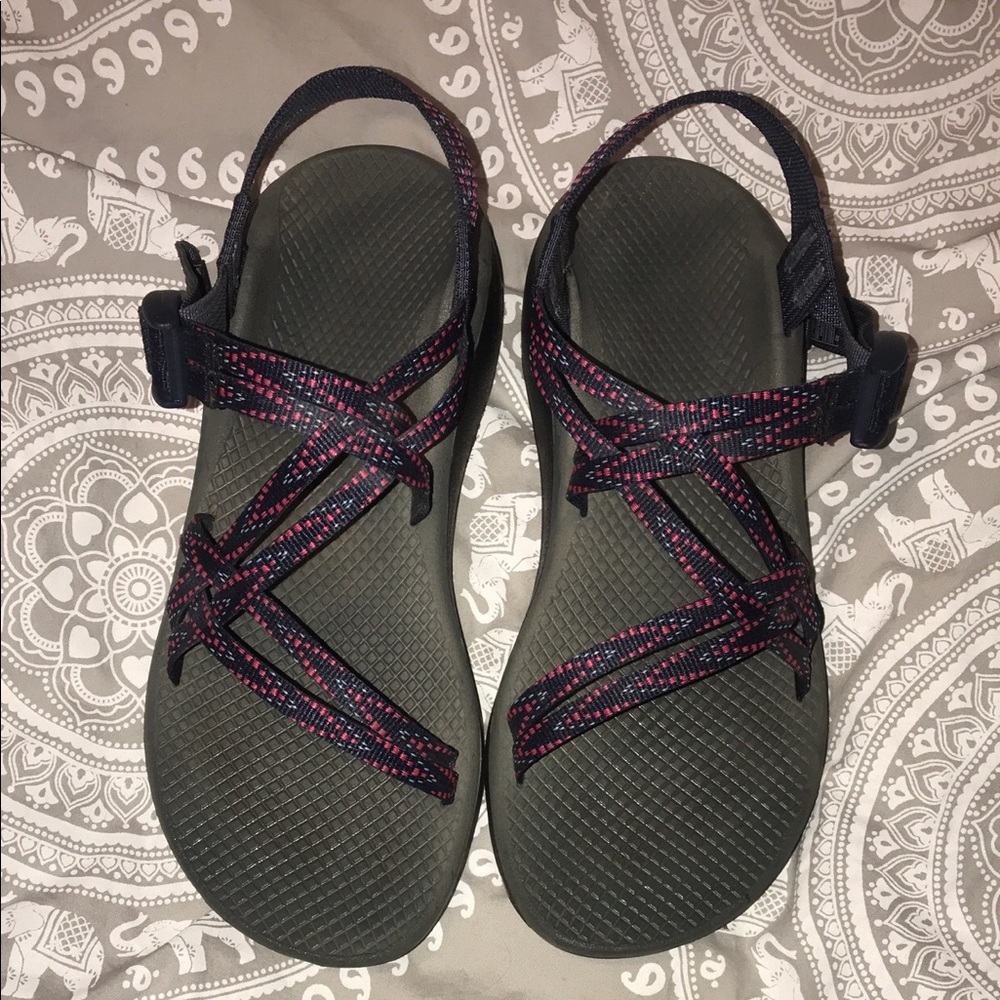Chacos size 9